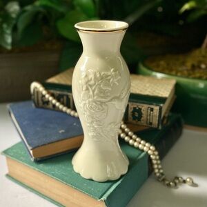 Lenox Embossed Bird and Flower Cream Bud Vase Gold Trim Vase